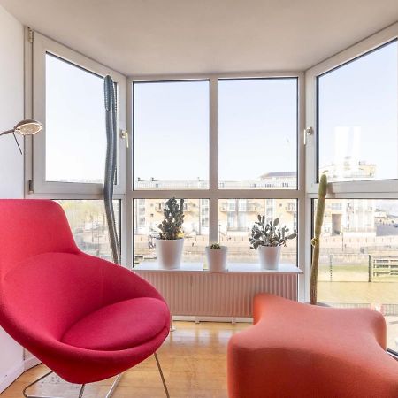 Sunny Maisonette With Views Over Canary Wharf, Londýn Exteriér fotografie