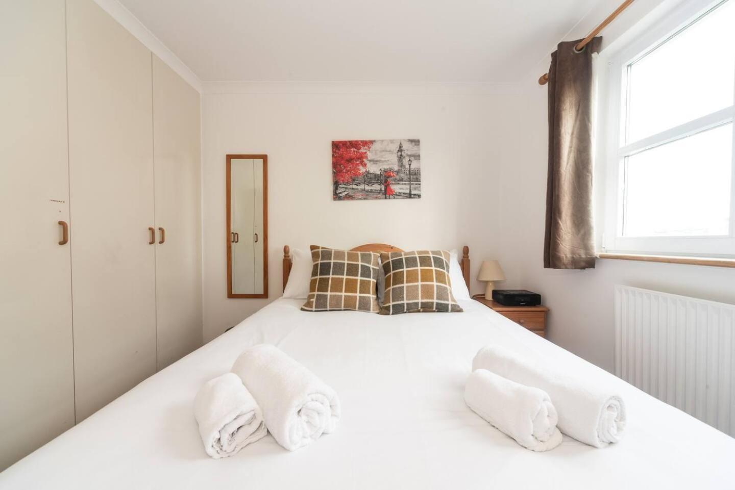 Sunny Maisonette With Views Over Canary Wharf, Londýn Exteriér fotografie